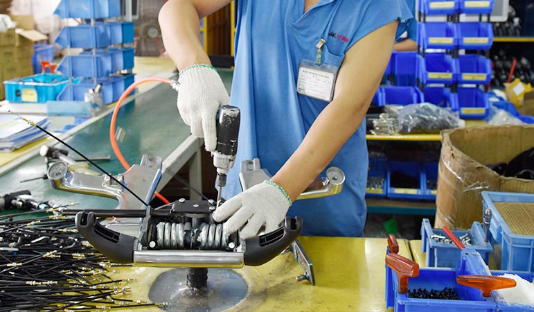 Accuracy in the assembly of  mechanism
